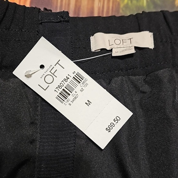 Loft Black Skirt Glittery Size Medium NWT - Picture 2 of 4